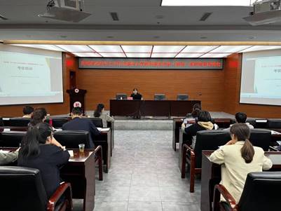 说明: 首席考官培训现场1 说明: 首席考官培训现场1